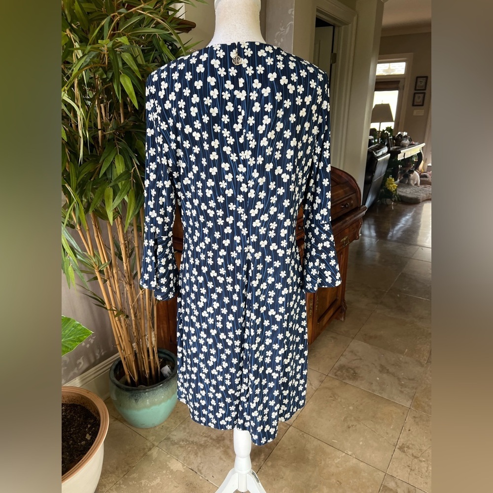 Tommy Hilfiger Daisy Chain Jersey Shift Dress with Bell Sleeves size 12 exc cond - Picture 10 of 14